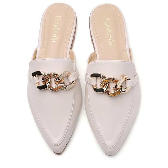 Easy Smile- White Mules with Gold Chain Size 7 - Picture 7 of 9
